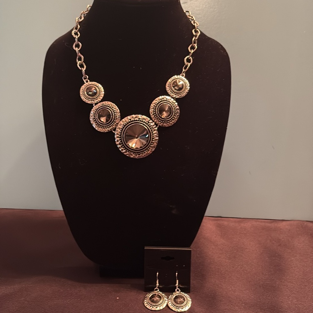 Silver and Black/Dark Gray Statement Necklace